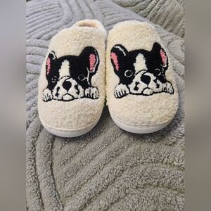 Frenchie Cozy Cream Dog-Print Slippers Women's Size 8.5-9.5 NWT